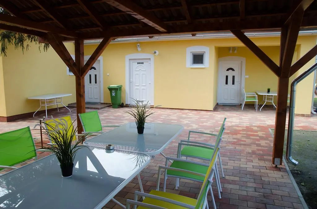 Hajdúszoboszló Armada Family Apartment 0*,